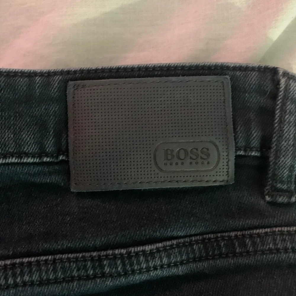 Hugo Boss Men’s 34x32 020 Delaware Slim Fit Straight Leg Black Jeans - Picture 7 of 8